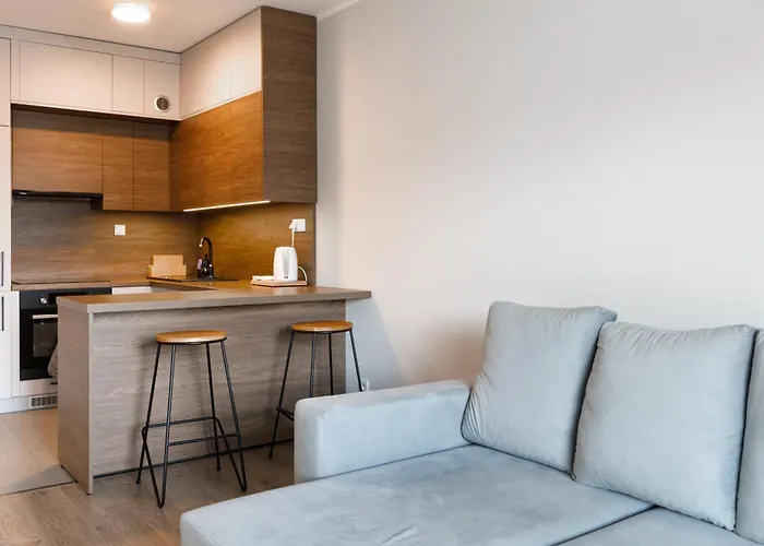 K39 Deluxe By Uniquerent *