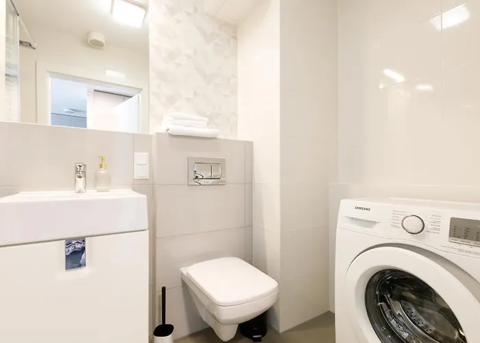 K39 Deluxe By Uniquerent * Vratislav