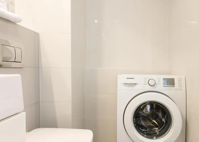 K39 Deluxe By Uniquerent * Vratislav