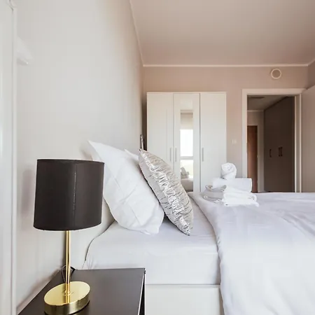 Krakowska 39 Deluxe With Balcony By Uniquerent *