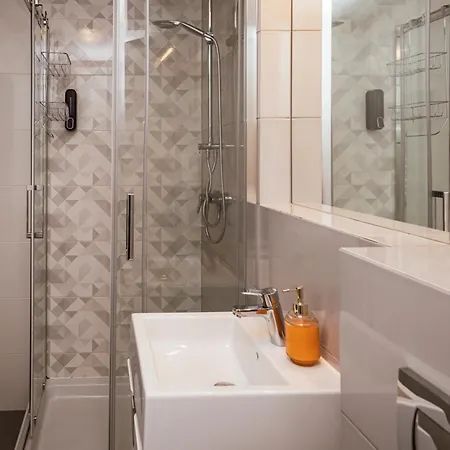 Krakowska 39 Deluxe With Balcony By Uniquerent *